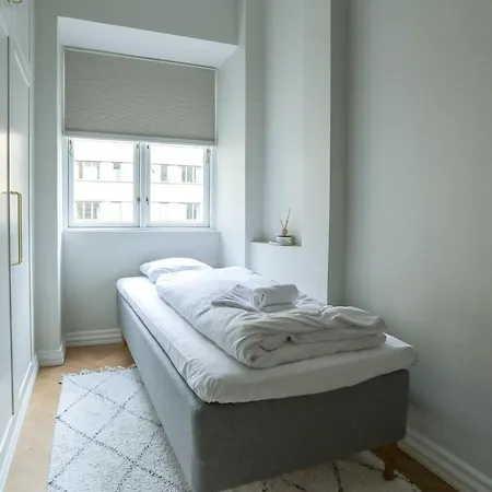 Spacious 3-bedroom In Embassy District