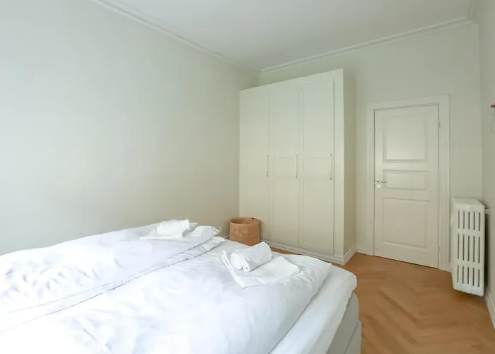Spacious 3-bedroom In Embassy District Apartamento