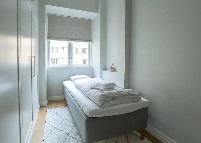 Spacious 3-bedroom In Embassy District