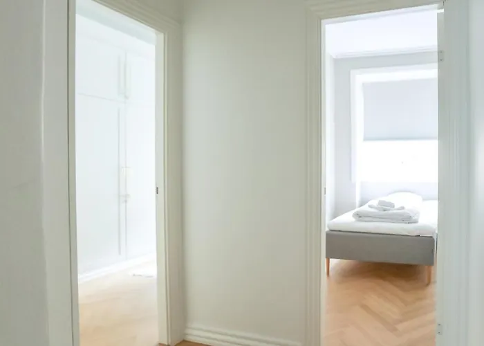 Spacious 3-bedroom In Embassy District Apartamento