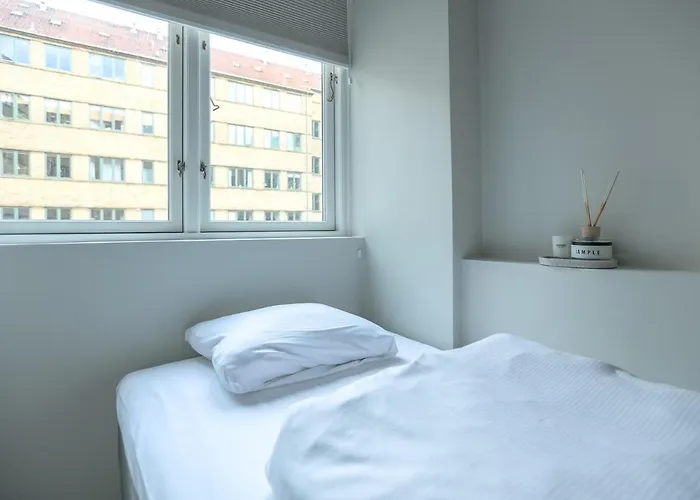 Spacious 3-bedroom In Embassy District