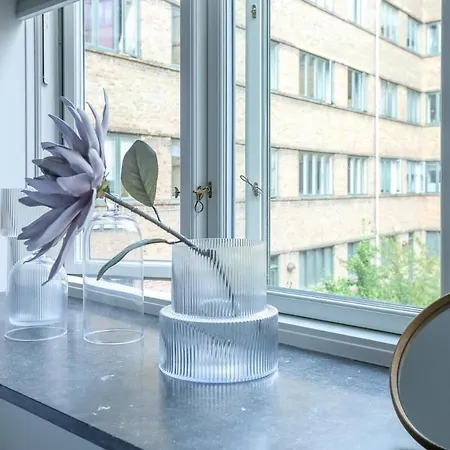 Spacious 3-bedroom In Embassy District Appartement *